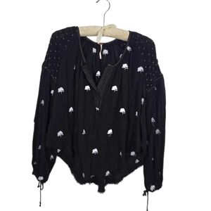 Free People Gauzy Floral Embroidered Peasant Blouse Henley Neck Black White XS